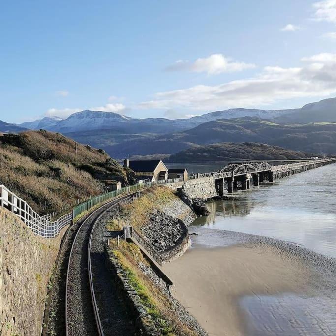 Harbourside 2 Bed Apartment, Barmouth Bridge Views Exteriér fotografie